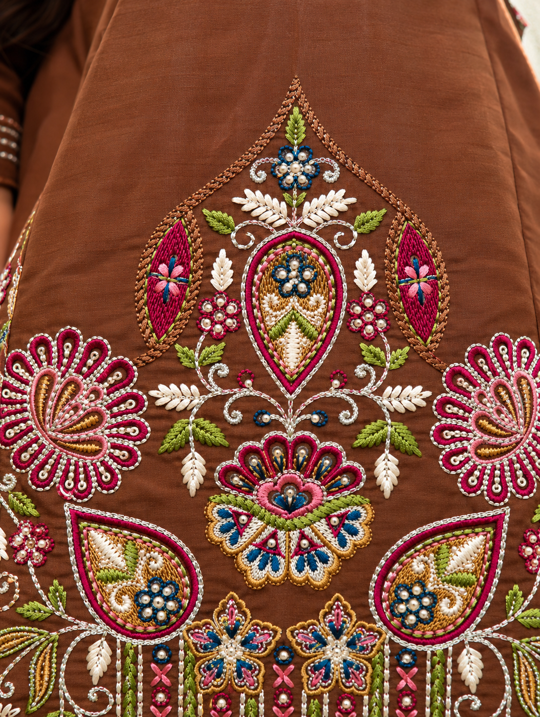 Zariya Rich Brown Floral Embroidered Chanderi Kurta Set