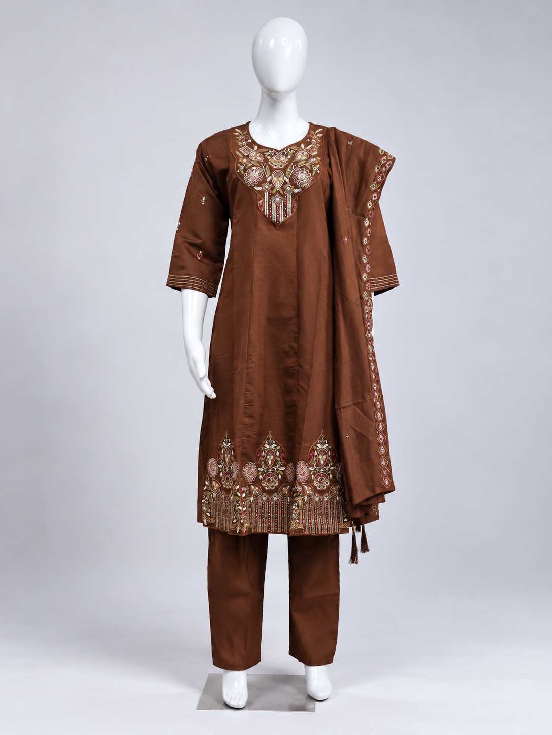 Zariya Rich Brown Floral Embroidered Chanderi Kurta Set